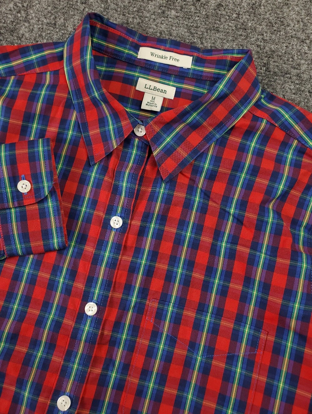 LL Bean Wrinkle Free Pinpoint Oxford Shirt Medium Relaxed Red Blue Plaid Tartan
